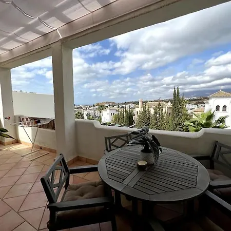 Penthouse In Met Jacuzzi En Zeezicht! Apartment Estepona