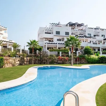 Penthouse In Met Jacuzzi En Zeezicht! Apartment Estepona